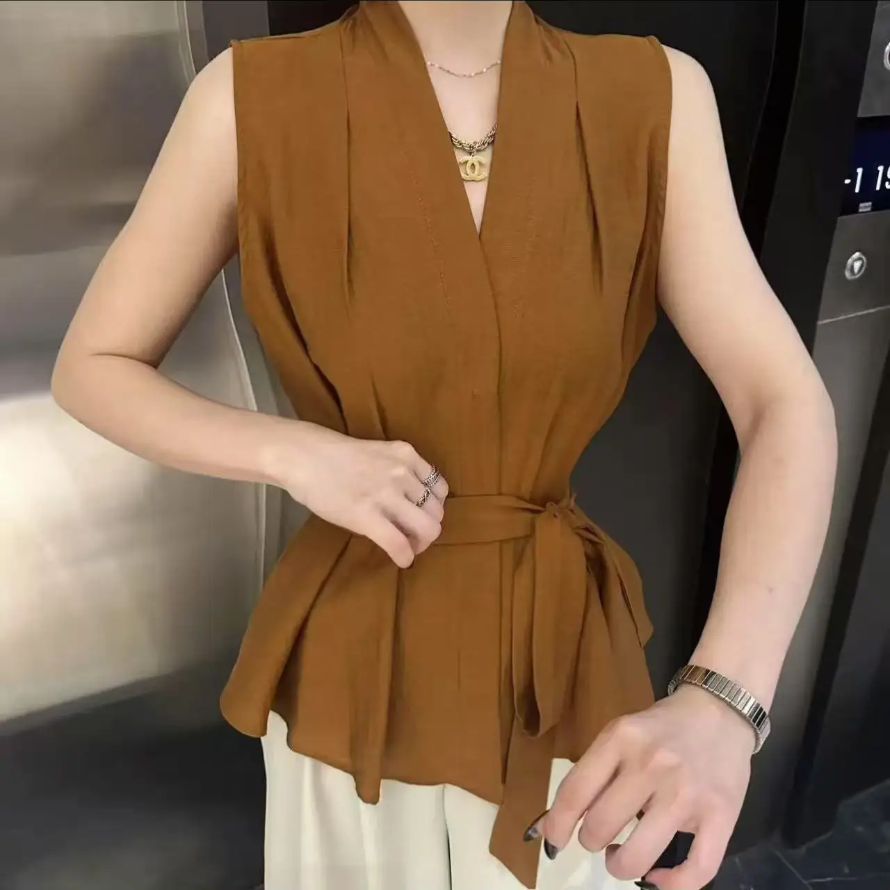 النمط الفرنسي بلا أكمام تانك الأعلى المرأة الصيف موضة جديدة سليم صالح التعادل الخصر قميص #4