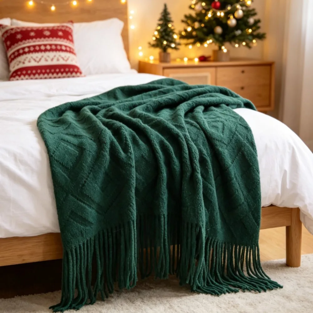 Luxury Chunky Knit Throw Blanket Soft Cozy Cable Knitted with Tassels Winter Warm Nordic Home Decor Blanket Christmas Green Gift