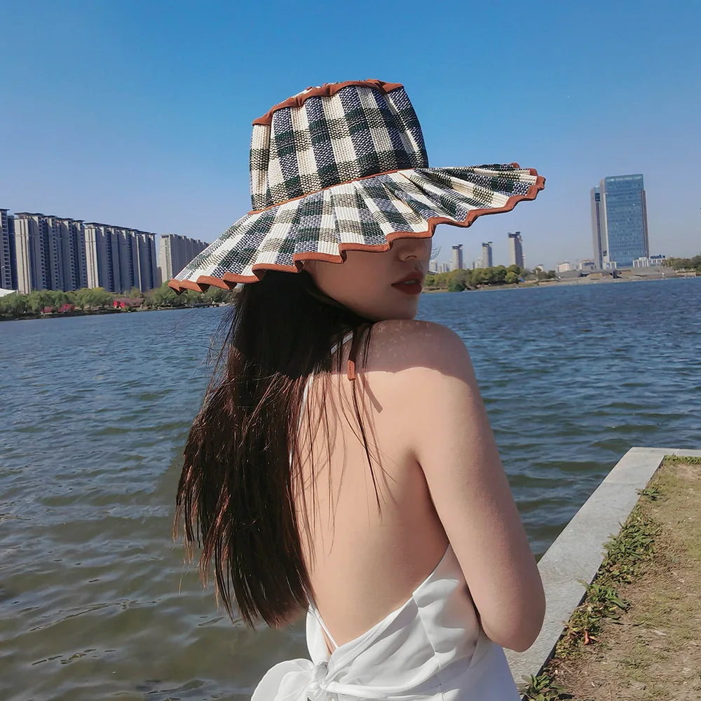 Fashion Women Folding Summer Hat Plaid Pleated Large Brim Straw Hat Ladies Island Milan HatSun Hat Capri Hat