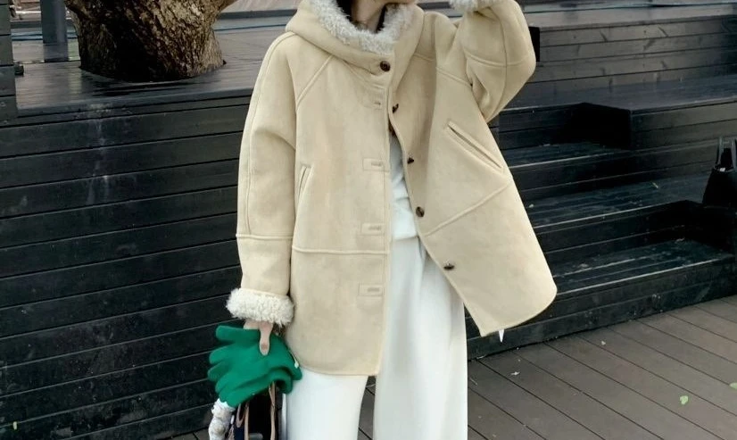 

2025 Vintage Hooded Warm Top Women's Winter New Style Thick Fur Coat Fashionable