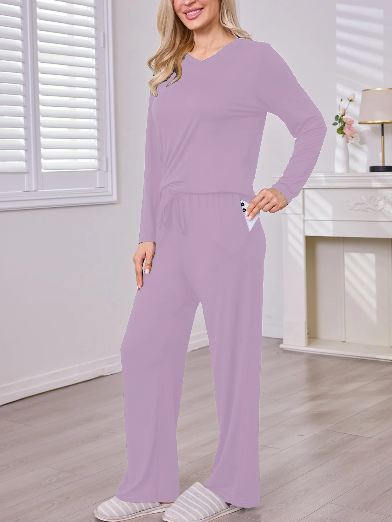 

Женский комплект пижамы с V-образным вырезом из супермягкой ткани