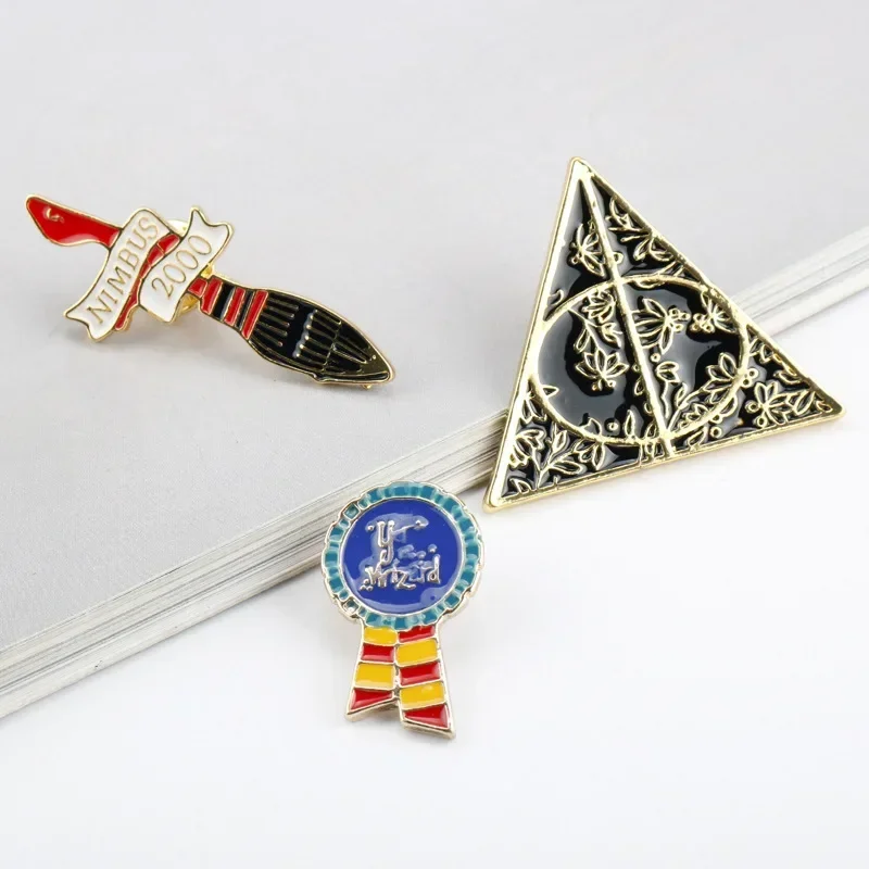 Movies Magic World Series Brooch Snitch Deathly Hallows Hourglass of Time Cartoon Badge Enamel Pins Accessories Lapel Pin Gifts