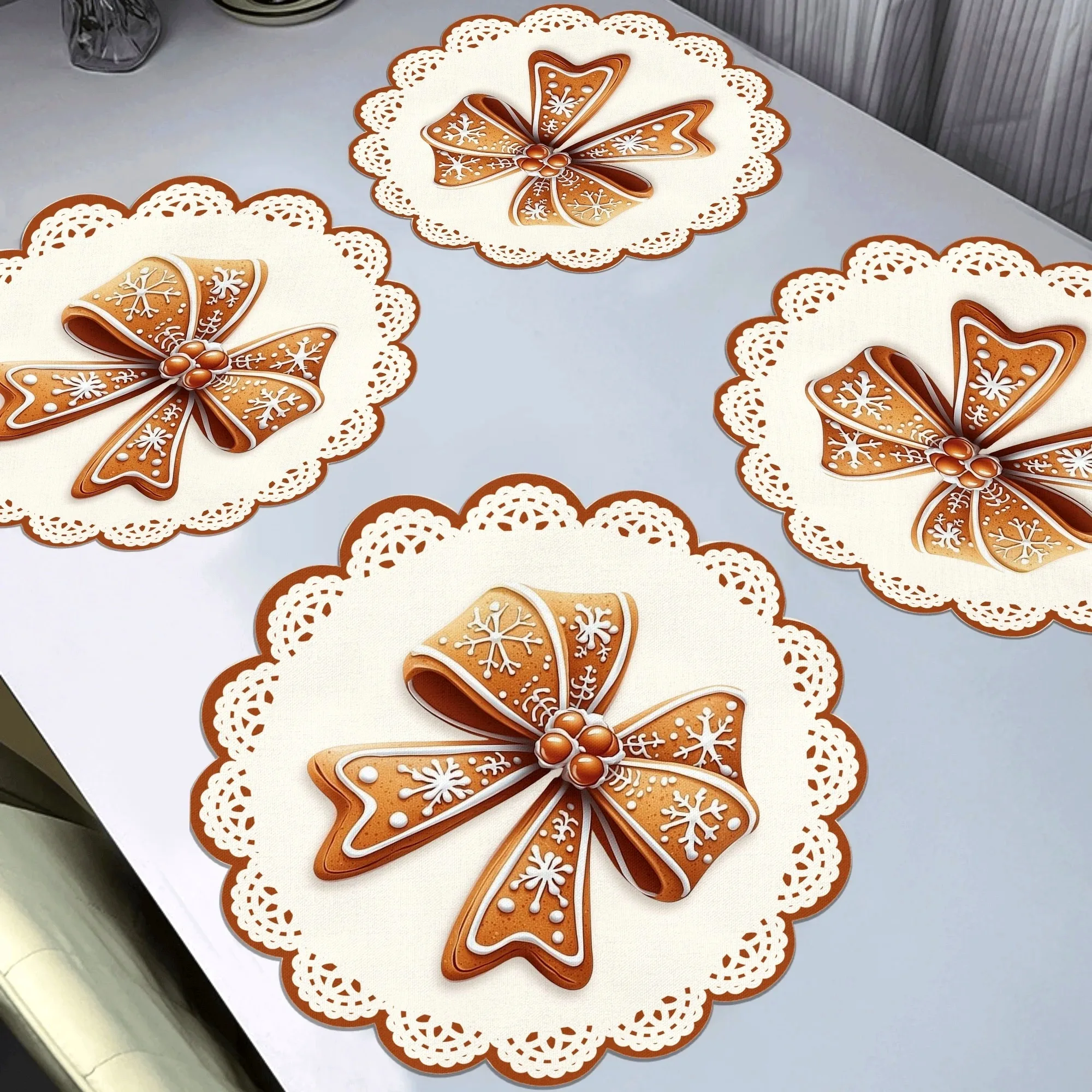 2/4/6/8Pcs Christmas Round Placemats Made of Polyester Woven Fabric, Printed with a Bunch of Christmas Red Pine Trees and Cookie Patterns, Washable, Suitable for Holiday Table Decoration