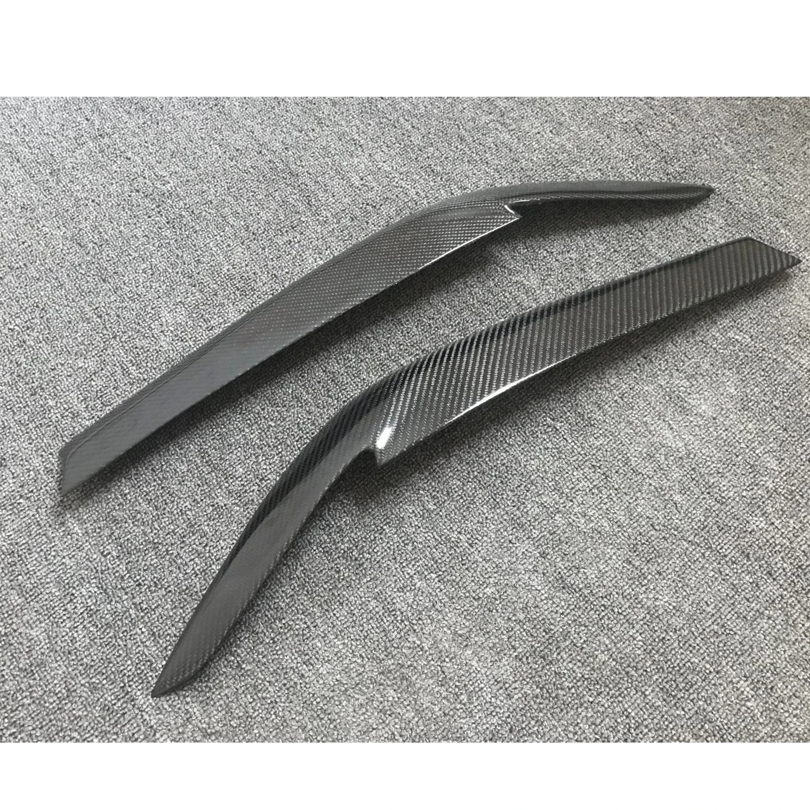 

2PCS Headlight Eyebrow Eyelid Front Head Lamp Cover For BMW G30 G31 G38 530i 540i 520i M550i 2017-2023