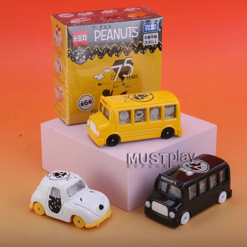 TAKARA TOMY Tomica Snoopy PEANUTS 75th Anniversary Special Edition Alloy Toy Motor Vehicle Diecast Metal Model Gifts
