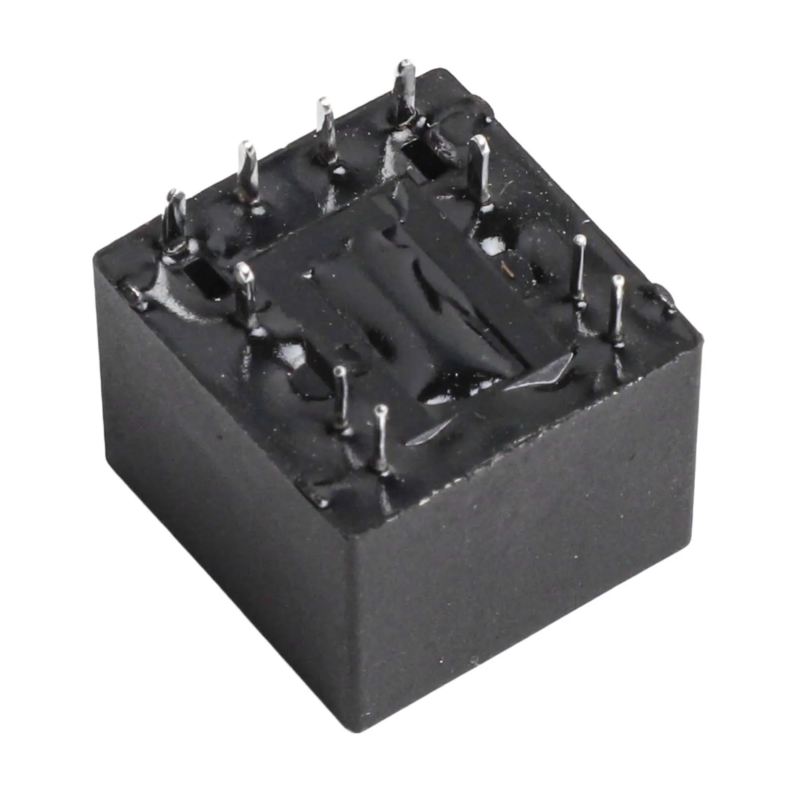 

Модель автомобильных реле гладкого дизайна V23084C2001A303, совместимая с доступными множество разных моделей.