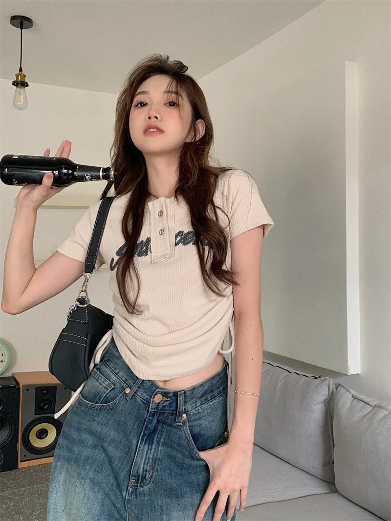 

Spicy Girl Dstring round Ne ort Sve T-irt Women's Slim Fit Base irt oulder Appropriate Top Letter Design