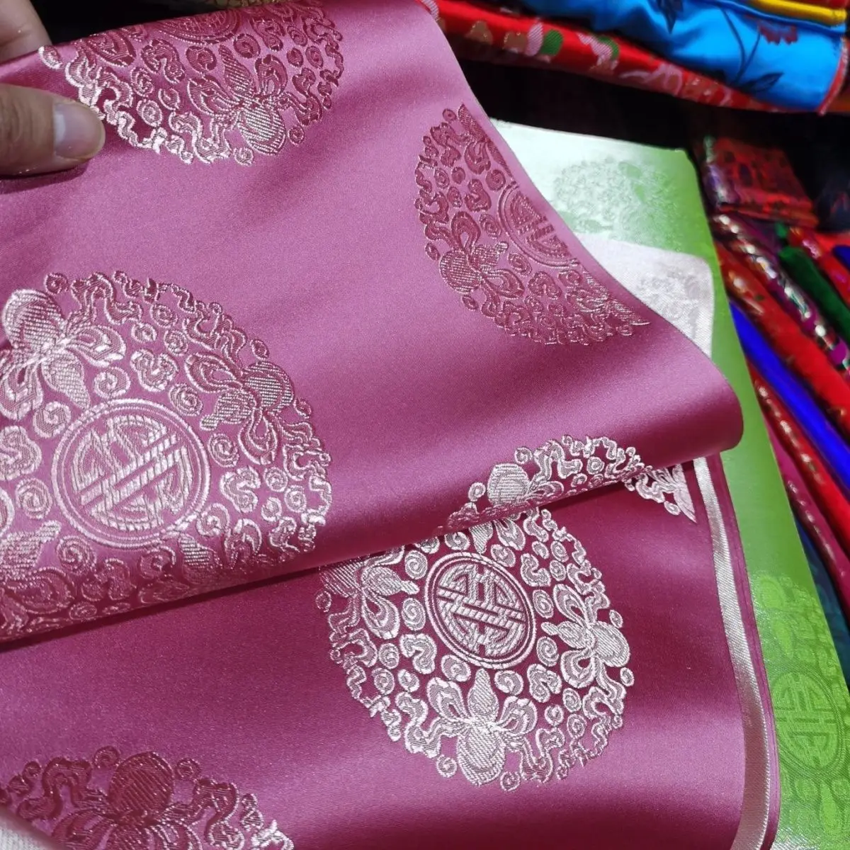 Kain brokat Per Meter untuk gaun sulaman tas Cheongsam kostum sarung bantal Diy jahit bunga halus kain Jacquard kuning