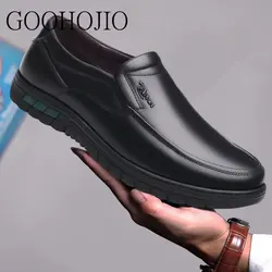 Patent Leather Shoes Men Casual Shoes Cow Leather Soft Men Business Flats Loafers Men Breathable Light Driving Shoes Slip On