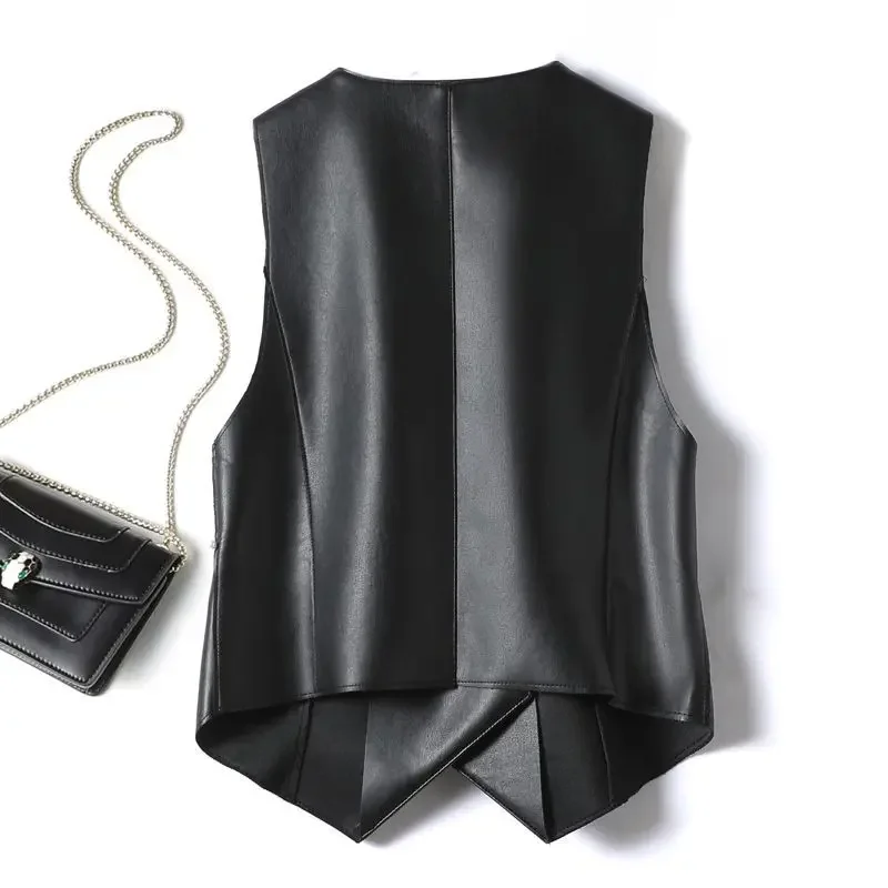V-neck leather jacket, horse clip,  double breasted PU leather vest, short fit,  slimming, 2024 Spring and Autumn new item