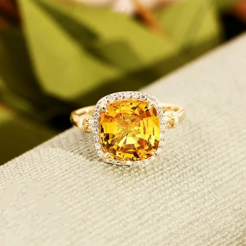 A square ring, fashionable and personalized, suitable for engagement, marriage, versatile accessory for all seasons - no box