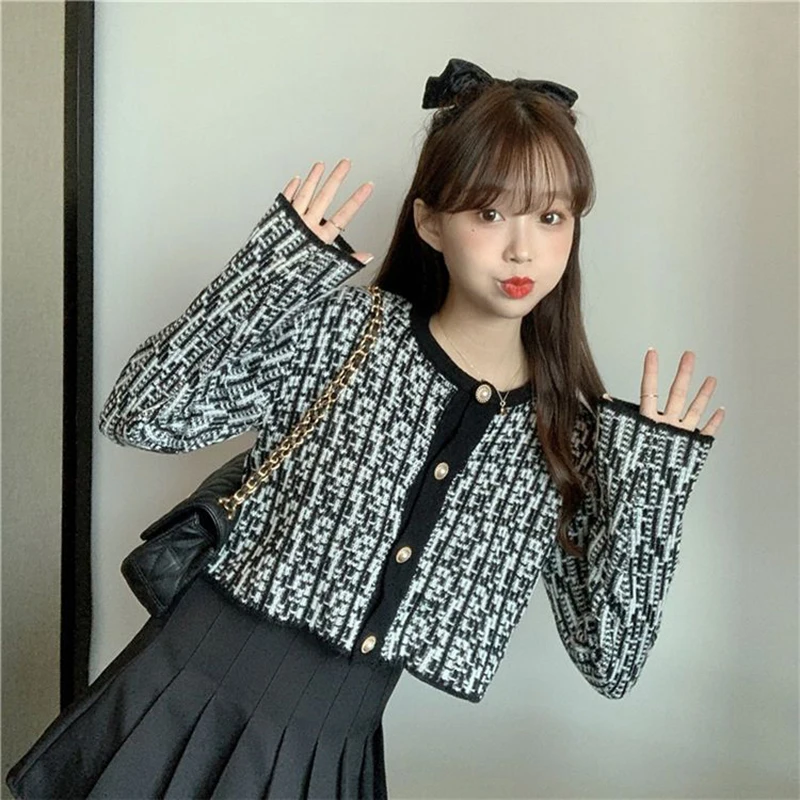 Y2k Stripe Women Crop Cardigan Korean Sweet Knitted Loose Long Sleeve Female Sweaters Autumn All Match Chic Ladies Casual Tops