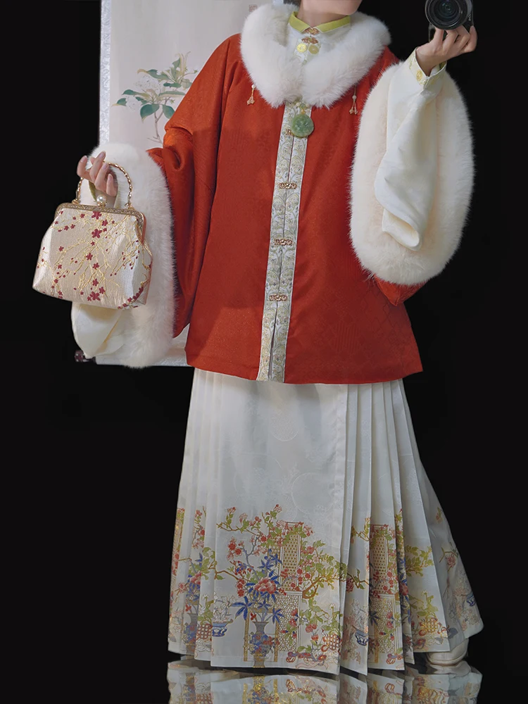 

Оригинальный ханьфу-костюм LuMingXi: Пальто Чжаоцзюнь в стиле династии Мин, повседневный зимний топ с круглым вырезом и пуговицами, на флисовой подкладке, новый китайский стиль