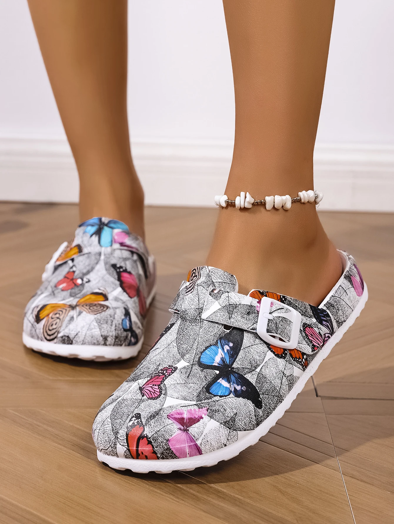 Neue modische Damen-Slipper, elegante schwarz-graue Schmetterlings-Wasserzeichen-Keilabsatz-Pantoffeln mit strapazierfähiger, weicher Sohle, bequem – Detail 4