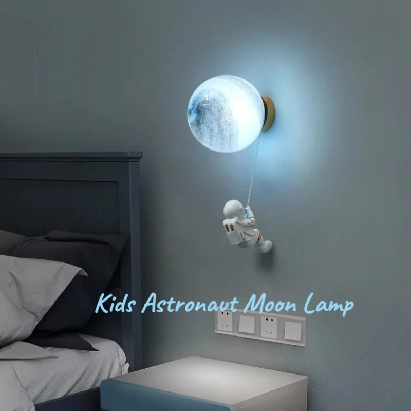 

Детский настенный светильник с планетой, космическая тема, освещение для спальни, скандинавский стеклянный шар, ночник, декор астронавта, креативное бра, 3 цвета