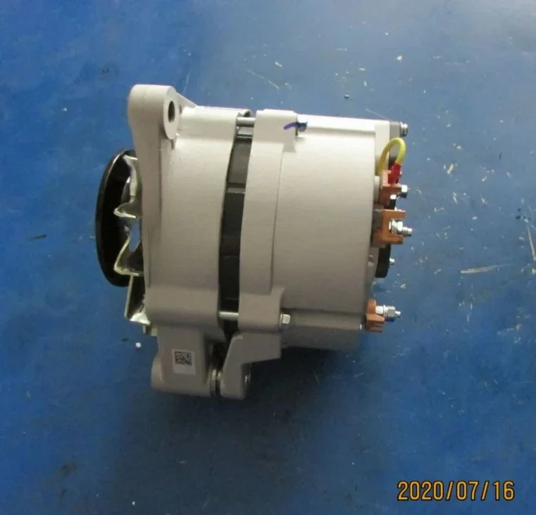 2025WD615 engine spare parts accessories 612600090147/JFZ235-161 alternator 28V/35A/8PK