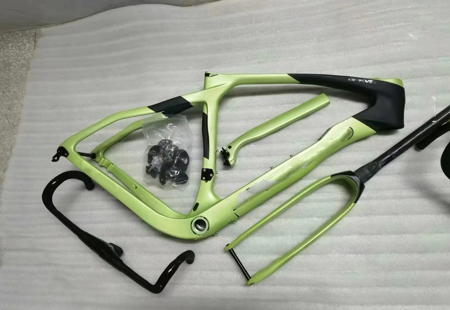 

2025 F14 GREVIL Carbon Fiber Frame Set for Highway Use (T1100 Frame + Seat Post + Fork + Handlebar + Handlebar Stem + 700cc