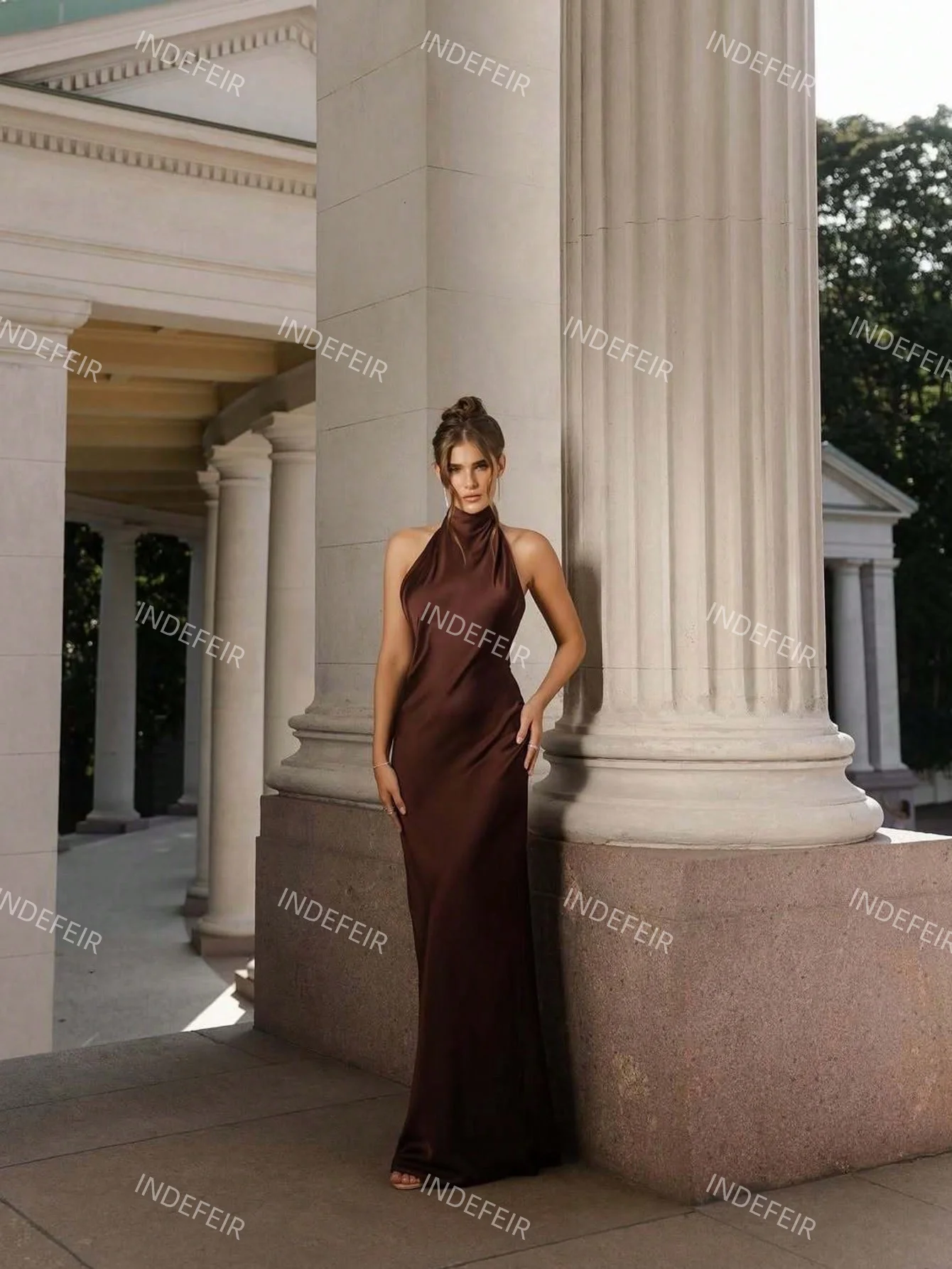 Indefeir レディース 春の新作 バックレス シルク サテン テクスチャー ドレス ロング スカート