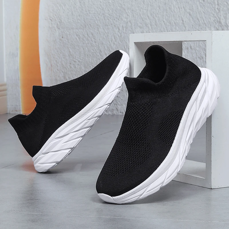 

MAEDEF Gym Shoes for Men Lightweight Breathable Training Running Shoes Non Slip Workout Athletic Walking Comfortable Sneakers