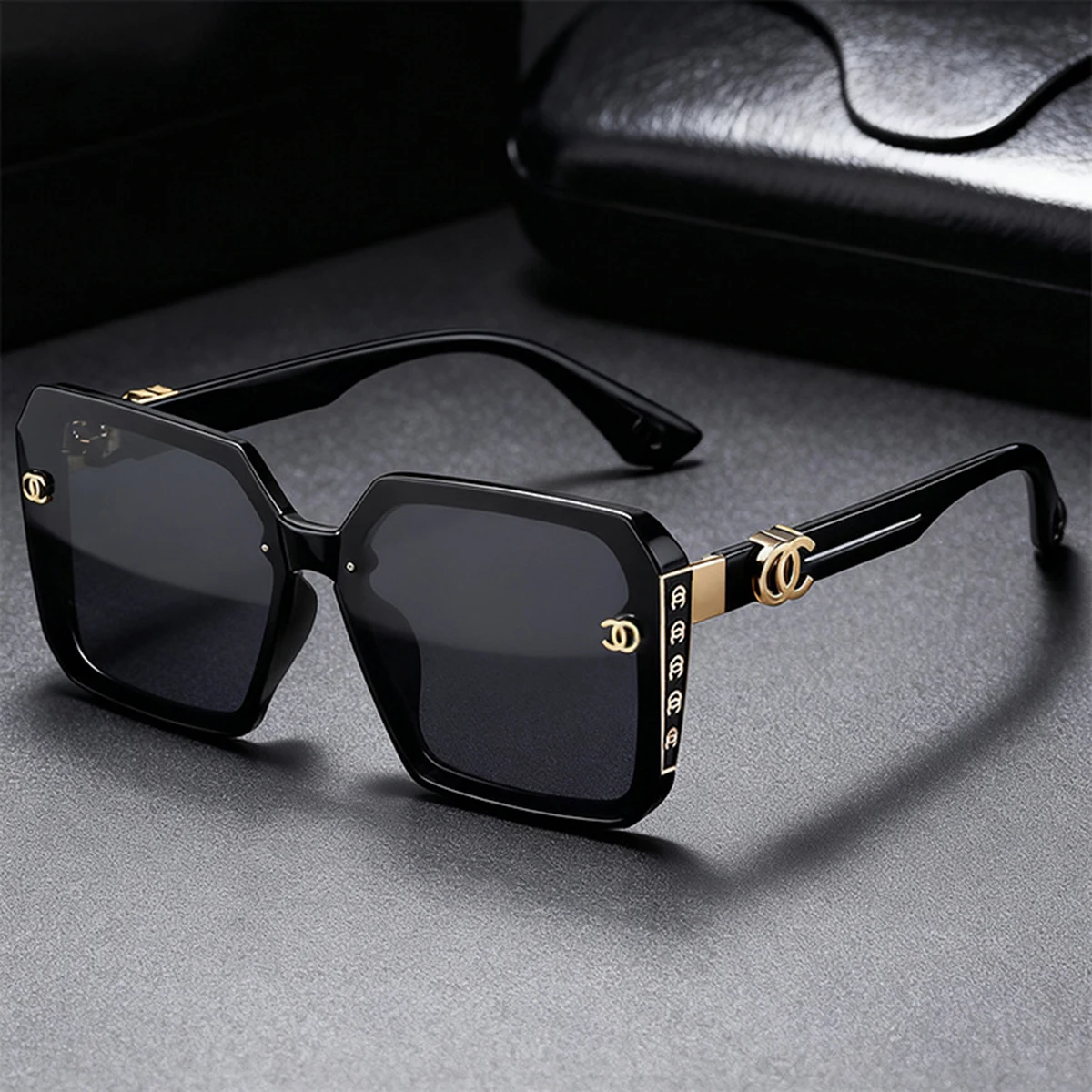New Fashionable Sunglasses for Women with Large Frame and Slim Appearance, High End Sensation Glasses