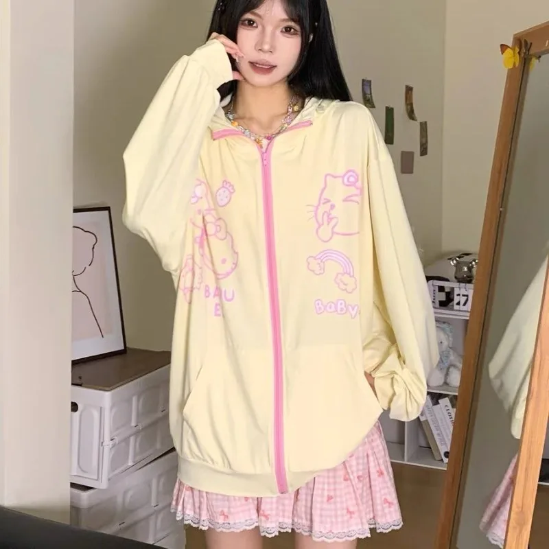 

Kawaii Hello Kitty cartoon animation printed sunscreen clothes for women wearing new summer cool UV anti-sweet jacket wholesale