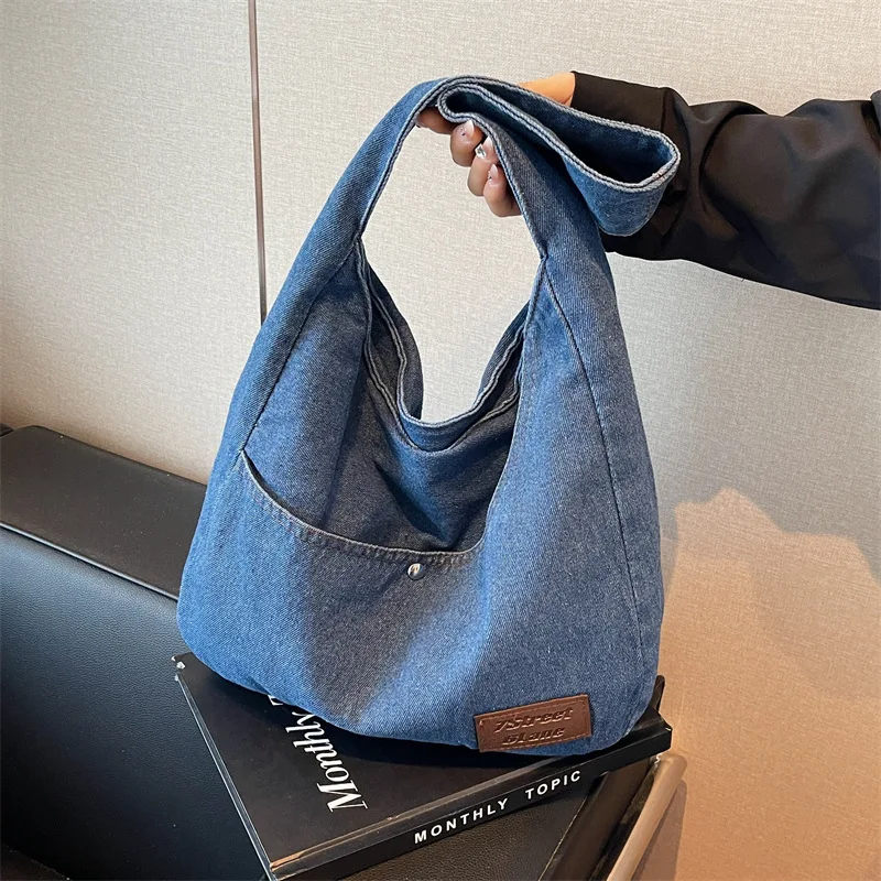Wear-resistant washable denim, large-capacity women's single-shoulder hand-carry shopping bag, close-fitting commuter tote bag