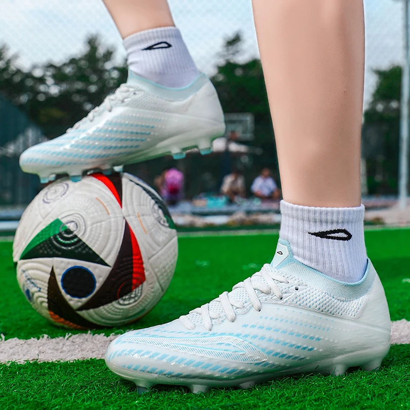 Low Cut AG Soccer Cleats, Breathable Synthetic Upper Durable AG Studs Anti‑Slip Football Shoes for Adult Teen Training Games