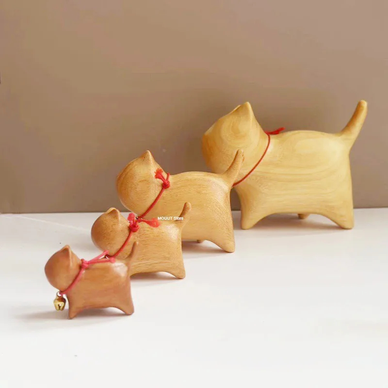 Golden Sandalwood Carving Bell Lucky Cat Figurine,Wooden Fun Desktop Ornament,Mini Cute Faceless Fat Cat kids Event souvenirs