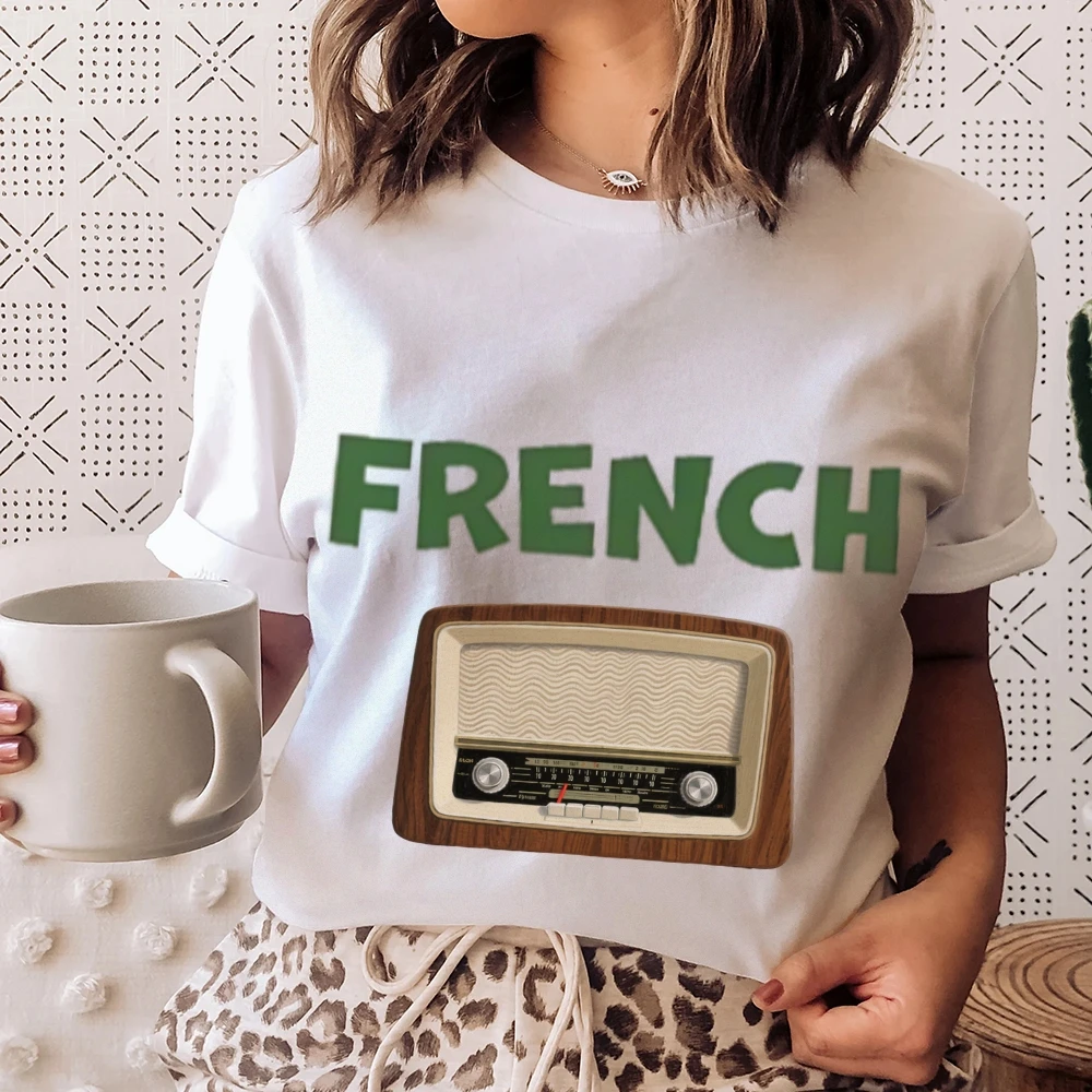 

100% Cotton French Vintage Radio Graphic Tee Retro Style T-Shirt with Classic Radio Print for French Culture Nostalgic Fashion
