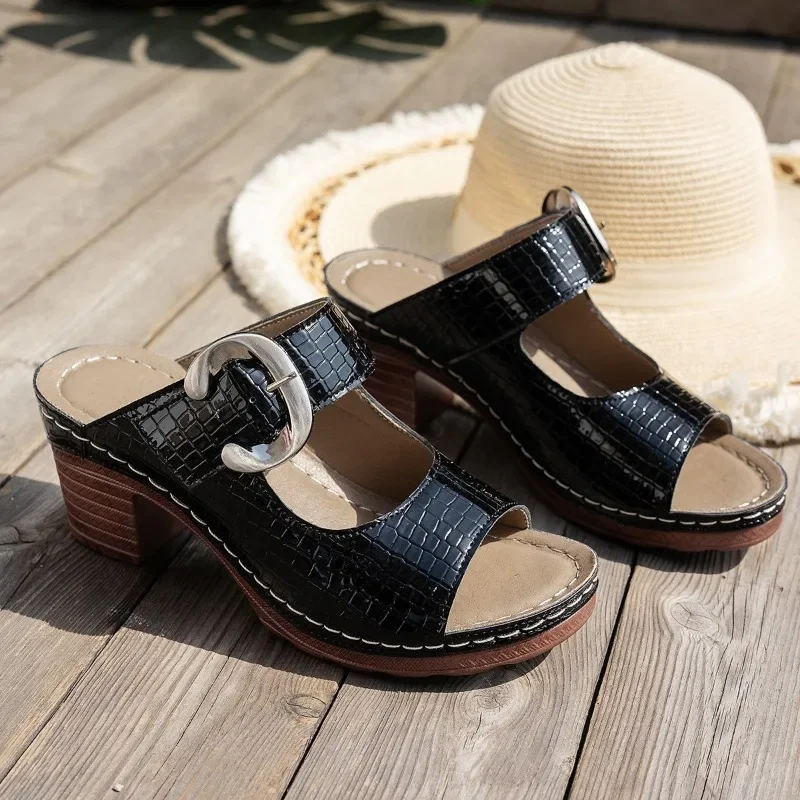 2025 Brand Ladies Shoes Plus Size Women's Slippers Fashion Outdoor Dress Summer New Open Toe Metal Decoration Rome High Heels