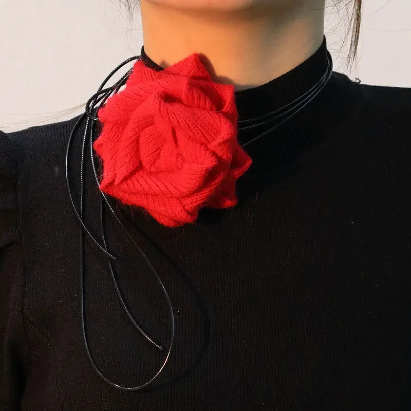 

Red Knitted Flower Women's Necklace Fashionable Sweet Romantic Adjustable Leather Cord Banquet Party Collar For Women Jewelry