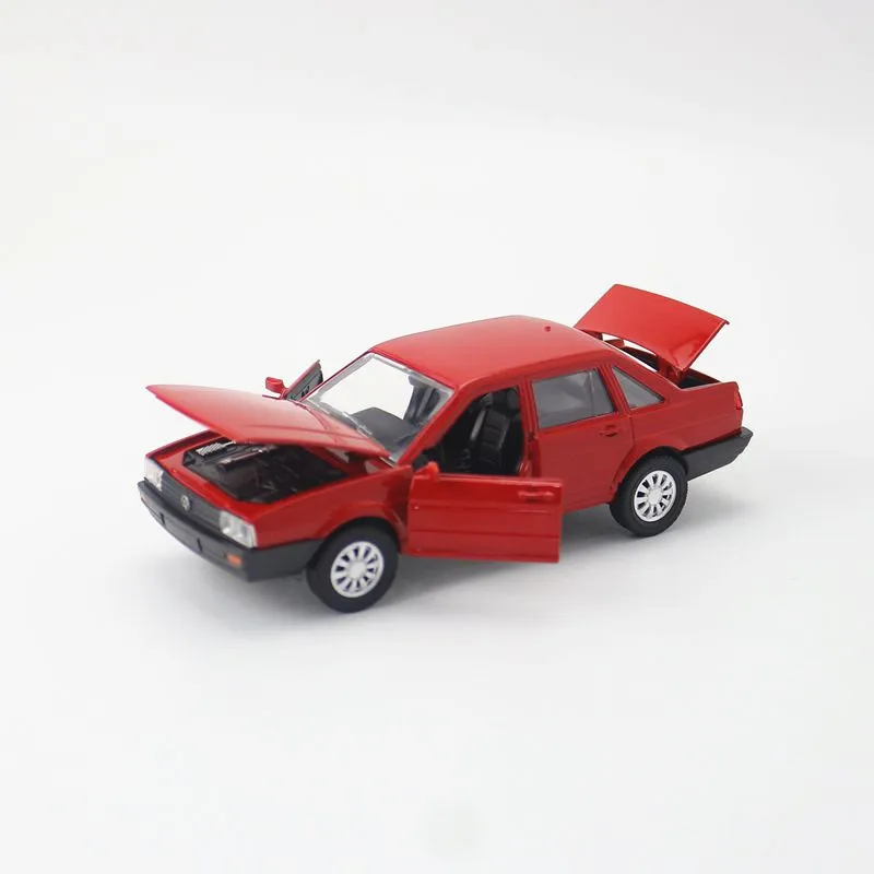 1/32 volkswagen santana carro de brinquedo para crianças diecast clássico modelo em miniatura puxar para trás som & luz coleção presente para meninos