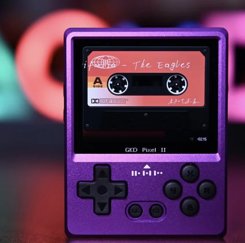 GKD Pixel2 Metal Retro Handheld Game Console Portable 2.4 Inch IPS 640x480px Screen