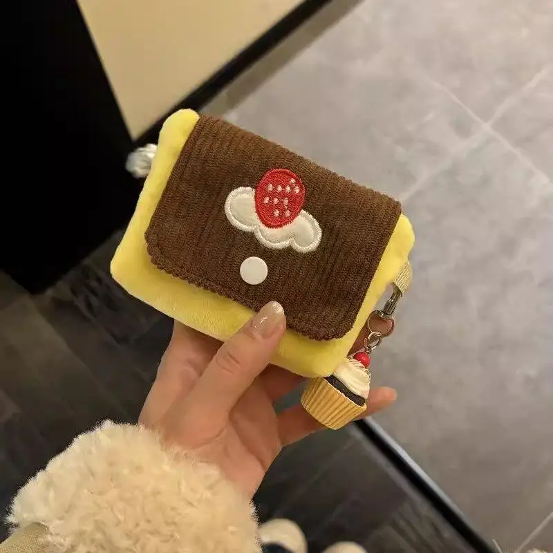 Multifunktionale kleine Tasche für Mädchen, niedliche Kirschpudding-Plüsch-Münzbörse, Mini-Cartoon-Handtasche für Karten, Kopfhörer und mehr. – Detail 2