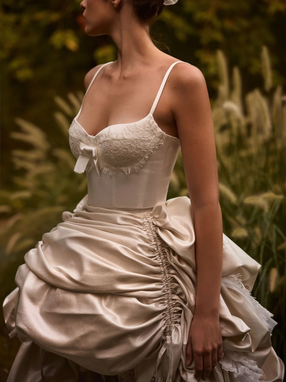 Gothic Victorian Style Wedding Gown, Corset Top Tiered Ruffle Skirt Bridal Dress With Long Train, Chic Lace High-low Bride Wear