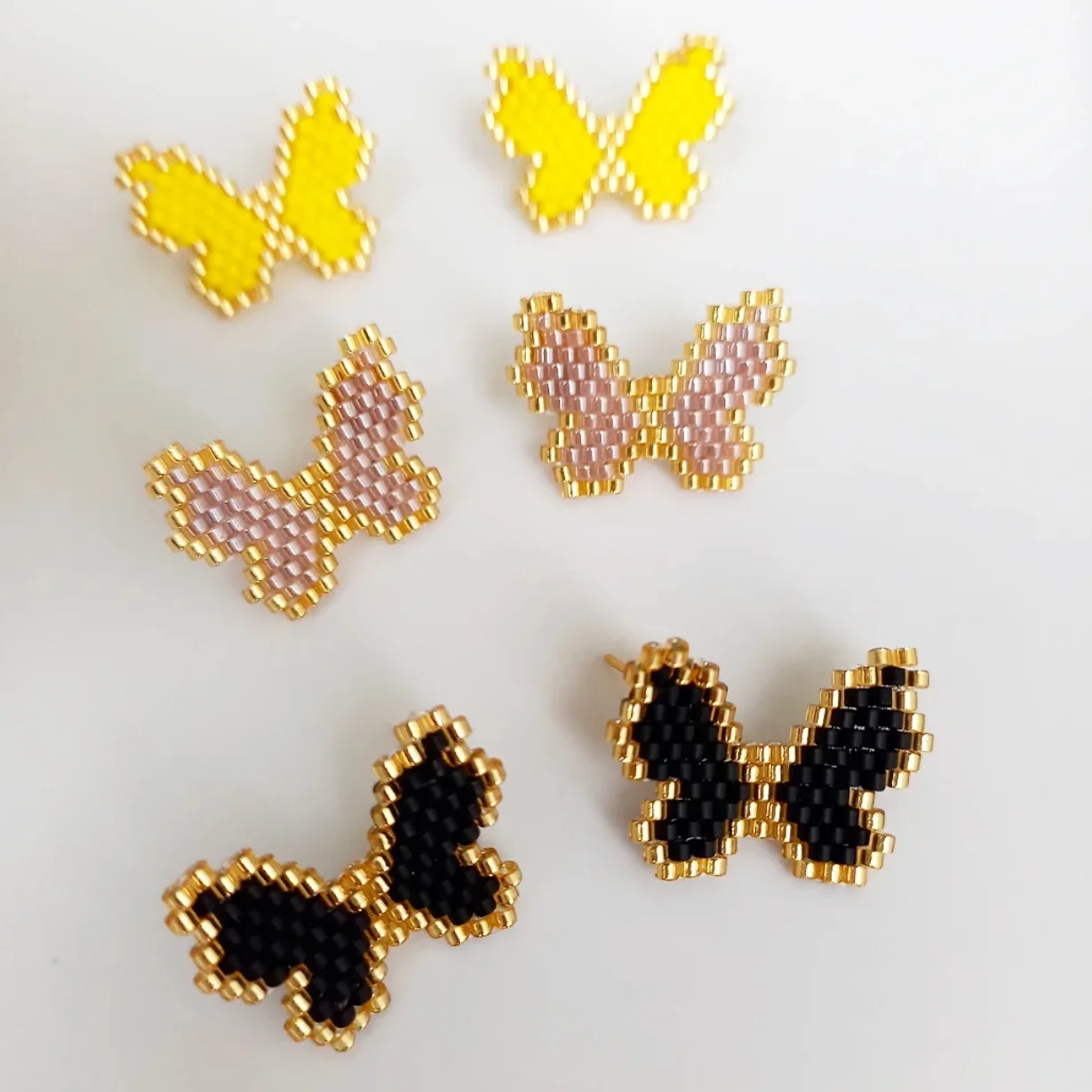 ZGMXR Rice bead earrings Hand bracelet Adjustable Butterfly Hand-woven  Pattern Bohemia Alloy Woman Fashion  Beaded earrings view 3