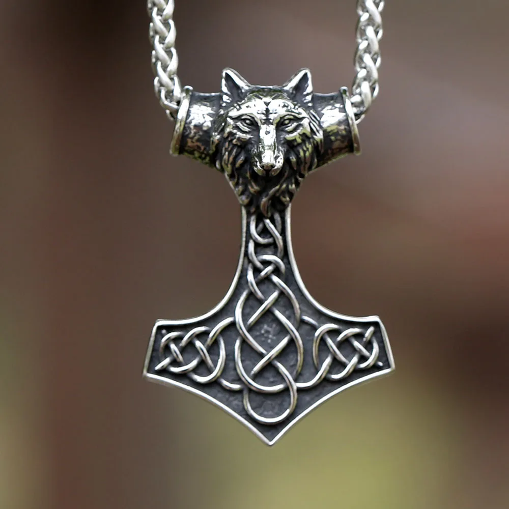 2024 Thor\'s Hammer Mjolnir Scandinavian Rune Amulet Design Stainless Steel Men\'s Pendant Viking Wolf Pendant Animal Jewelry