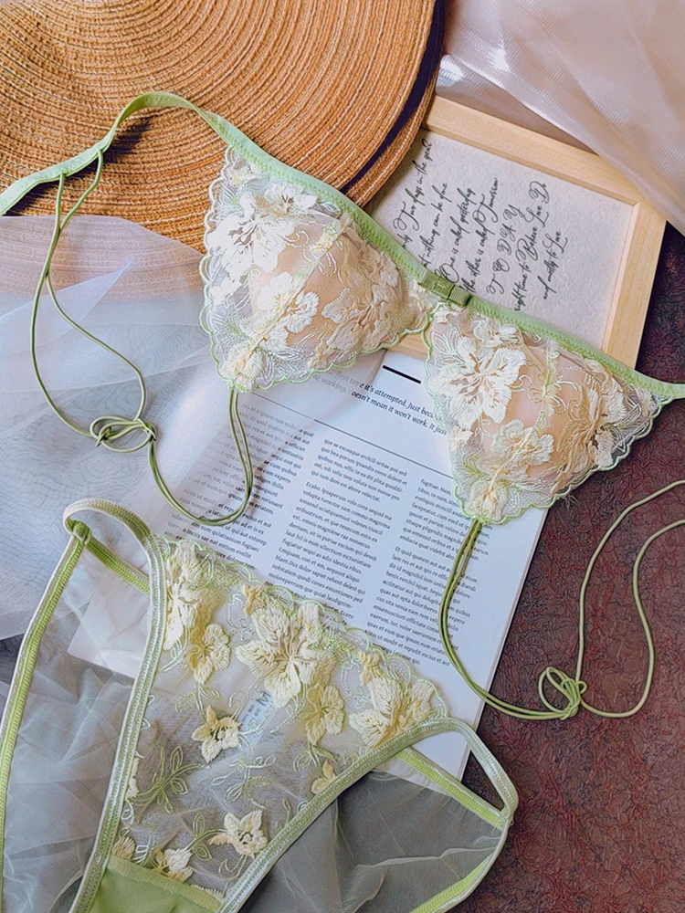 الدانتيل الفرنسي Minimizer الصدرية مجموعة كبيرة التمثال مثلث Bralette اللاسلكية مثير مجموعة الملابس الداخلية النقية مغر شير الملابس الداخلية للنساء