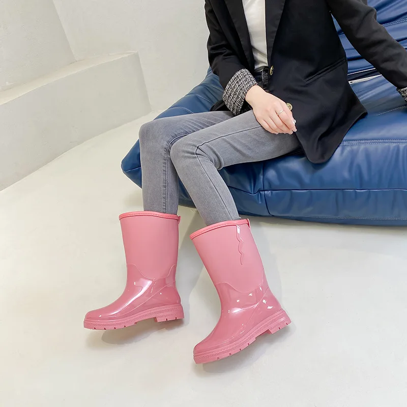 Mulheres meados de bezerro botas de chuva moda antiderrapante à prova dwaterproof água sapatos de trabalho senhoras plataforma botas de água de cor sólida