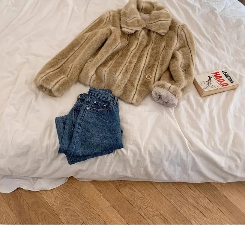 معطف فرو صناعي معاطف طويلة للنساء أنثوية طول الأرض للياقة البدنية الشباب الحضرية الحرير إغلاق فانوس كم أزرار قطيفة فريدة من نوعها مريحة