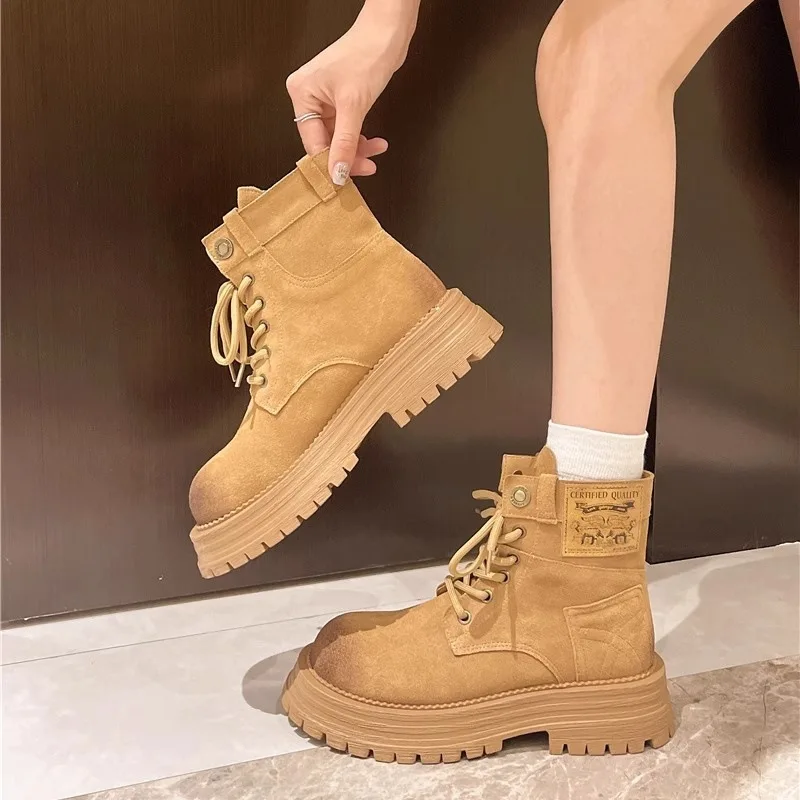 

Thick soled short boots 2025 autumn and winter new versatile boots height increasing women's shoes retro short boots