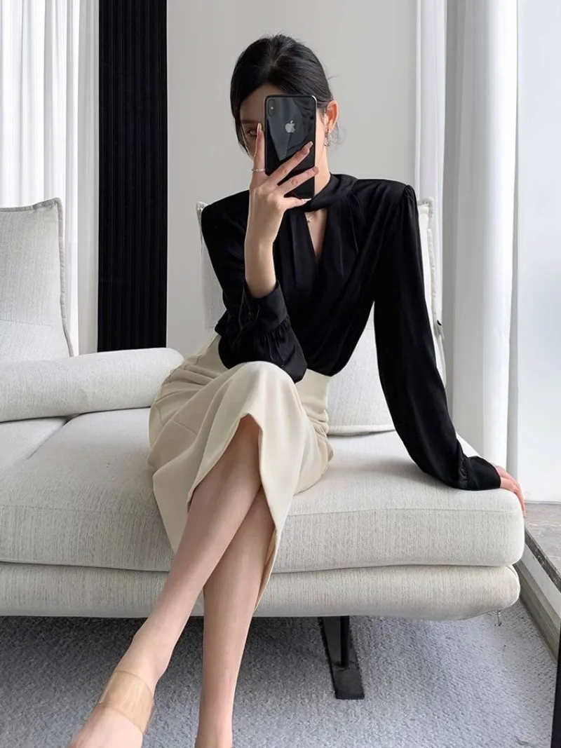 

Новый элегантный осенний офисный женский комплект из двух предметов, модная элитная тонкая блузка с длинными рукавами, топ + костюм с разрезом юбки