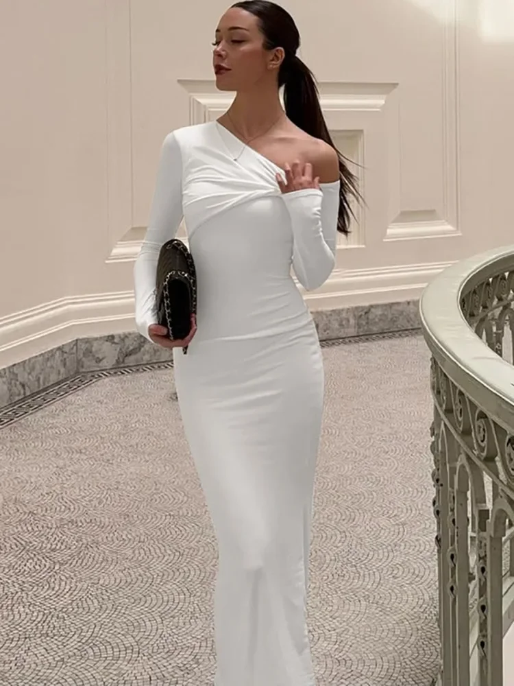 Geneigte Schulter Langarm Sexy Maxi Kleid Frauen Herbst Winter Weiß Mode Backless Bodycon Club Langes Kleid Weibliche