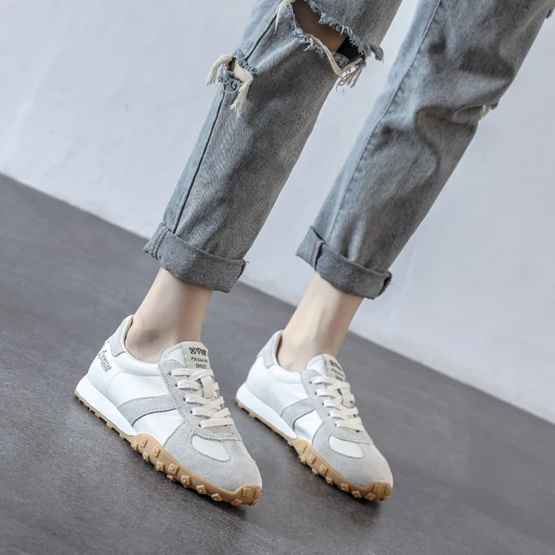 2023 Summer Women Casual Shoes Soft Portable Sneakers Walking Shoes Flat Soles for Women Breathable Slip on White Shoes