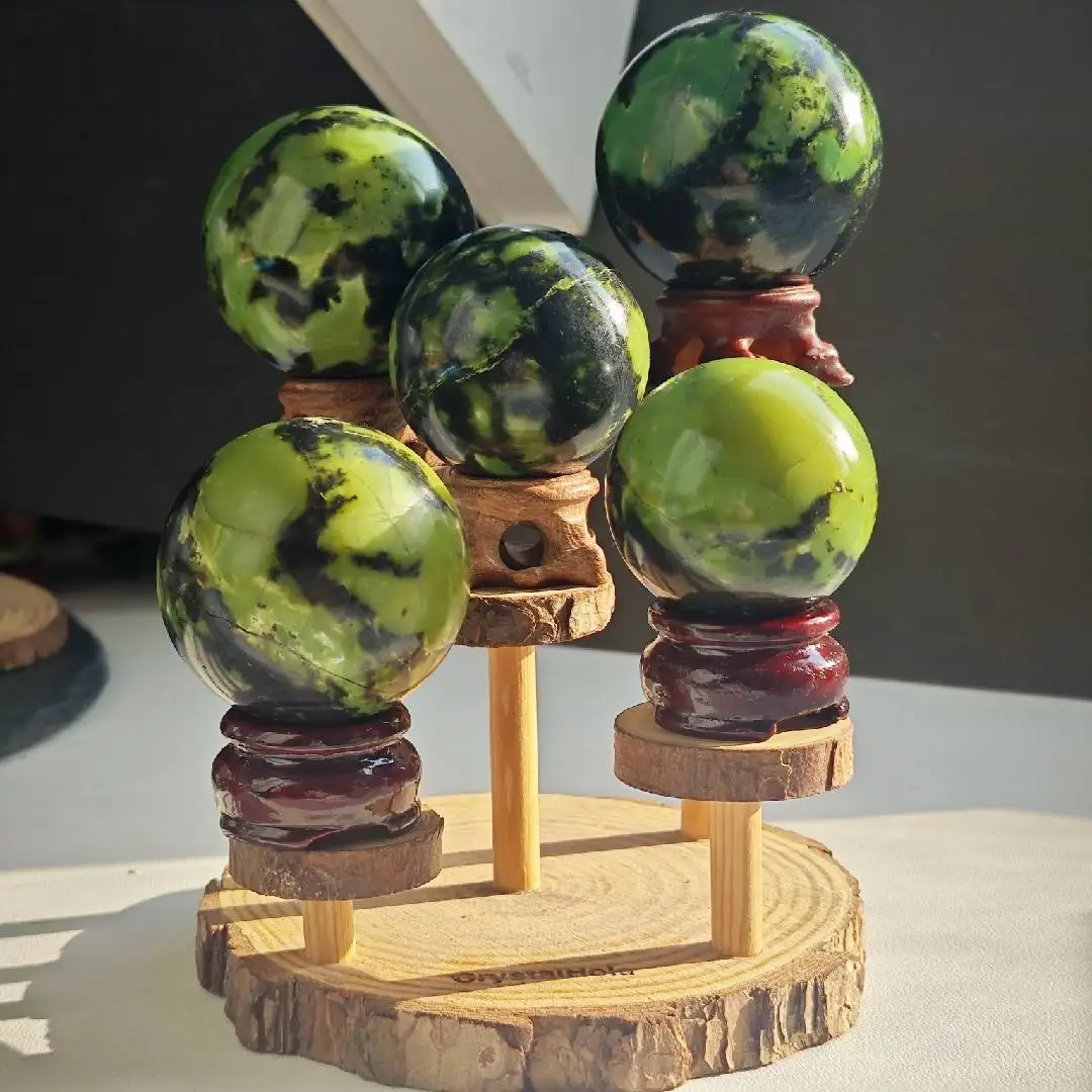 1 Stück ‌ ‌ Natürlicher Grüner Aventurin Rohstein Polierte Kugel Feng Shui Heimdekoration Großhandel ‌