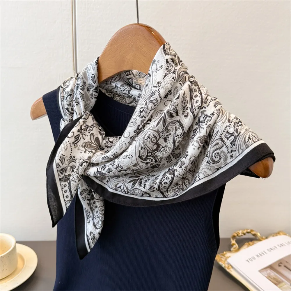 

Fashion 65*65cm Square Scarfs Lightweight Breathable Headscarf Warm Soft Cotton Bandana Wraps Women