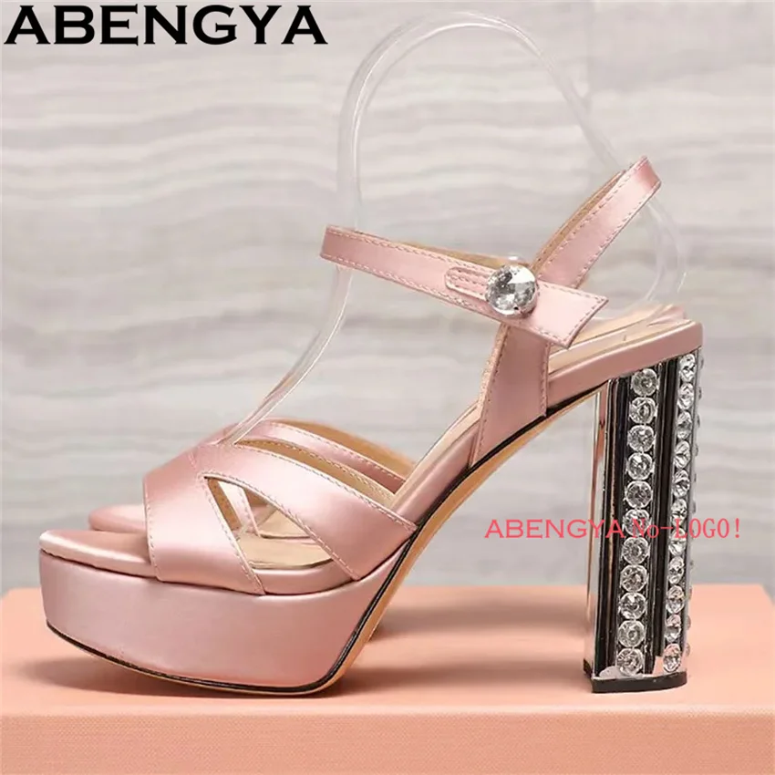 

Пикантные женские сандалии на массивном высоком каблуке с кристаллами на платформе, уличная женская обувь в уличном стиле с ремешком на щиколотке и толстой подошвой для танцев на пилоне