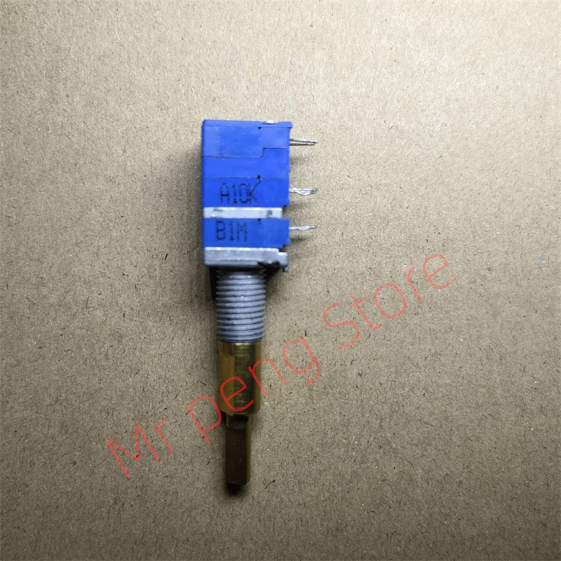 

1pcs Taiwan 09 type precision potentiometer, double shaft double connection, B1M and A10K two kinds of resistance, double sw