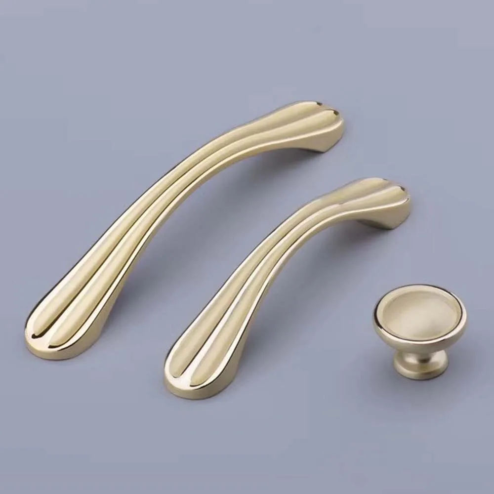 Gold Wardrobe Door Handle European Light Luxury Modern Minimalist Cabinet Handle High-end Cabinet Drawer Single Hole Door Knobs
