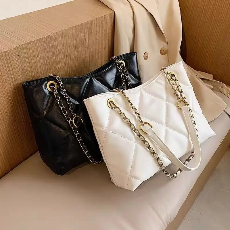 

2025 Fashion Quilted Tote Bag - Large Capacity Crossbody Shoulder Purse for Women with Chain Strap, Stylish & Spacious